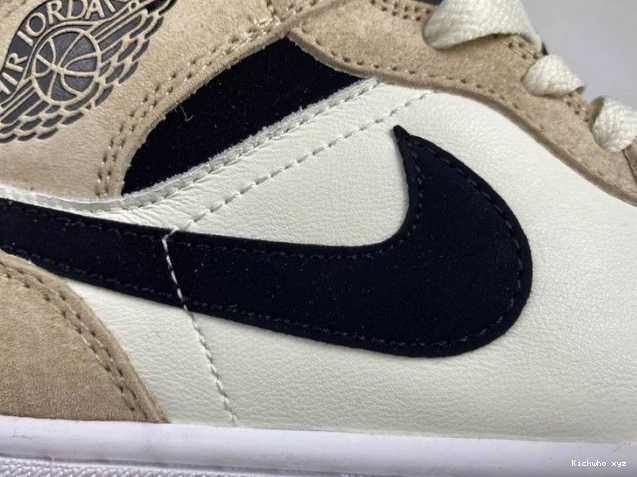BQ6472 Mid Air 'Barely Orange' 1 -800 Jordan 0601
